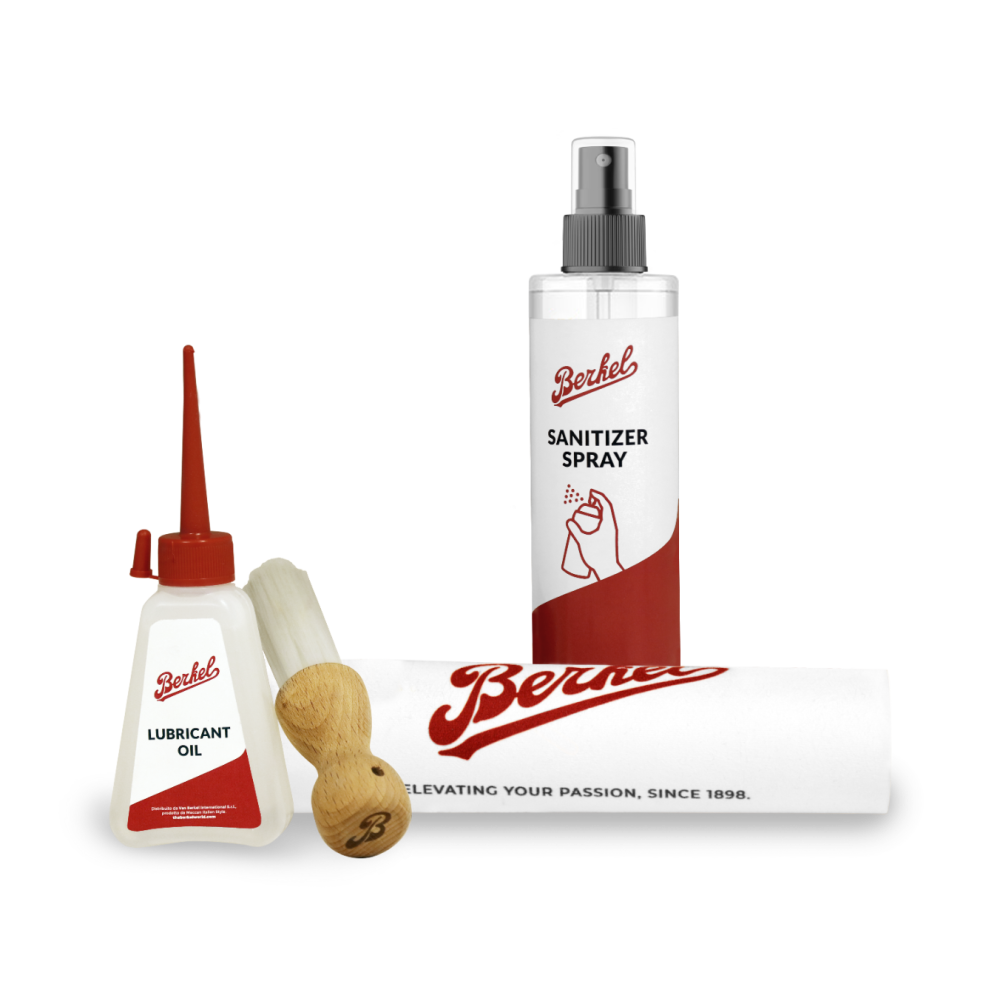 CLEANING KIT